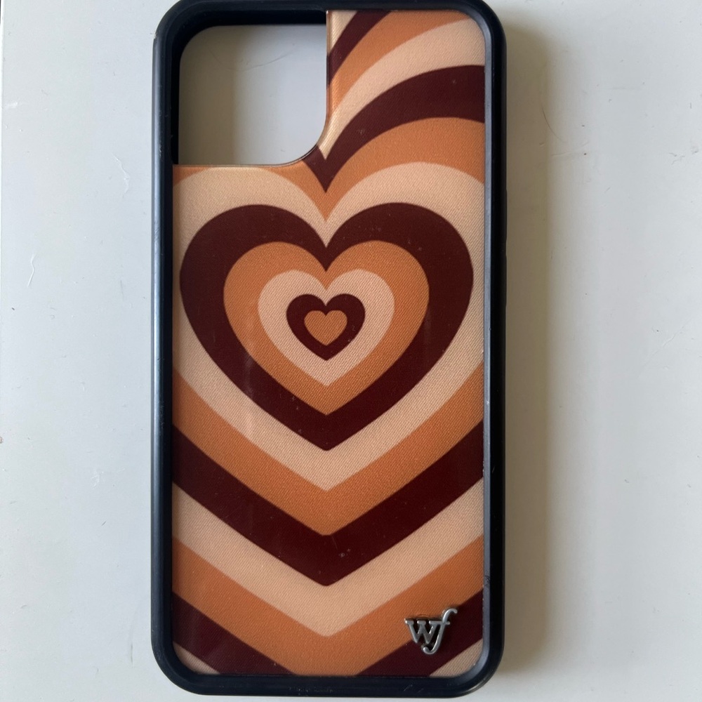 Wildflower Heart Pattern Phone Case - Brown and Tan
